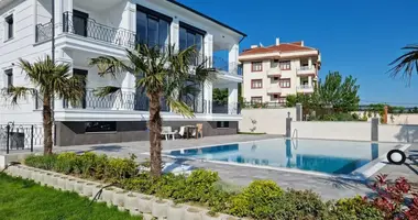 Villa 5 bedrooms in Marmara Region, Turkey