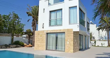 Вилла 4 комнаты  с бассейном в Ларнака, Кипр
