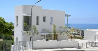 Haus 3 Schlafzimmer in Chloraka, Cyprus