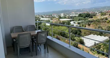 Квартира с парковкой, с бассейном, с видом на горы в Аланья, Турция
