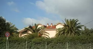 Villa 22 habitaciones en Terni, Italia