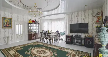 Casa en Zhodino, Bielorrusia