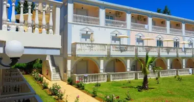 Hotel 3 361 m² in Lithakia, Greece