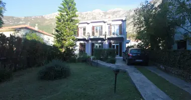 Casa 5 habitaciones en Risan, Montenegro