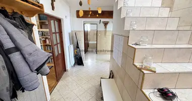 6 room house in Kistarcsa, Hungary