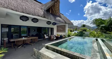 3 room apartment with swimming pool in Grand Riviere Noire, Mauritius