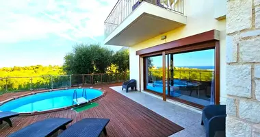 Вилла 4 комнаты  с видом на море, с бассейном, с видом на горы в Херсониссос, Греция