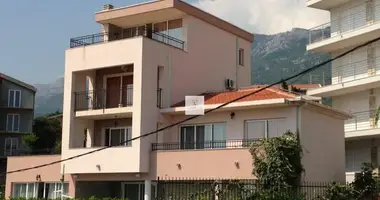 Villa 4 bedrooms with parking, with Balcony, with Air conditioner in Budva Municipality, Montenegro