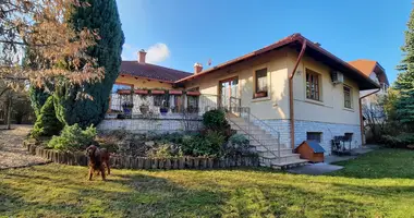 6 room house in Budajeno, Hungary