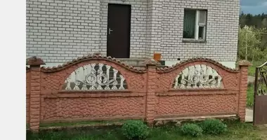 Haus in Tarnouski sielski Saviet, Weißrussland