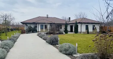 Casa 4 habitaciones en Cegled, Hungría