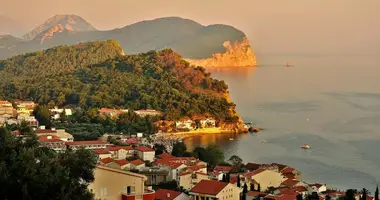 2 bedroom apartment in Petrovac, Montenegro