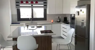 Mieszkanie 2 pokoi w Strovolos, Cypr
