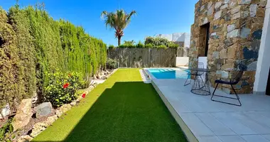 2 bedroom house in Orihuela, Spain