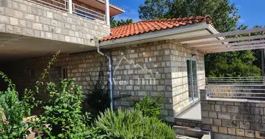 5 room house in Herceg Novi, Montenegro