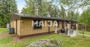 Wohnung 3 Zimmer in Hamina, Finnland