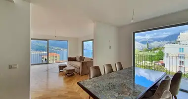 Penthouse 3 bedrooms in Dobrota, Montenegro