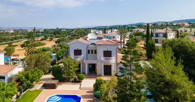 Villa 4 zimmer in , Cyprus