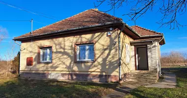 2 room house in Szentmartonkata, Hungary