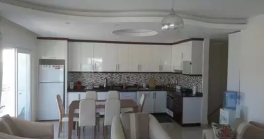 Duplex 4 rooms with elevator, with swimming pool, with garden in Alanya, Turkey