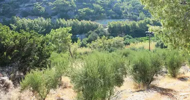 Plot of land in Mountain Community, Greece