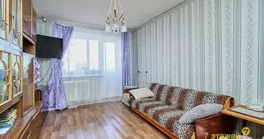 Apartamento 2 habitaciones en Samokhvalovichi, Bielorrusia