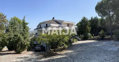 Villa 8 bedrooms in good condition, with forest view in Cappelle sul Tavo, Italy