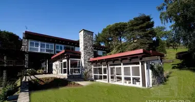 Villa  con aparcamiento, con Terraza, con Piscina en Lombardía, Italia