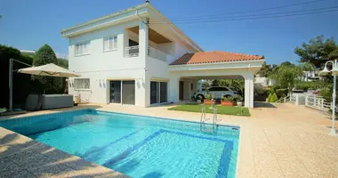 Villa 5 bedrooms in Limassol, Cyprus