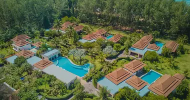 Commercial property in Bang Nai Si, Thailand