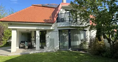 5 room house in Gyori jaras, Hungary