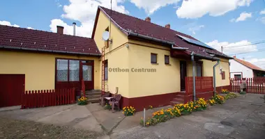 3 room house in Bugac, Hungary