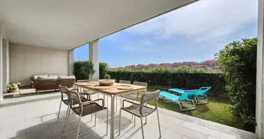 3 bedroom apartment in Estepona, Spain