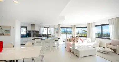 Wohnung 3 Schlafzimmer in San Pedro Alcantara, Spanien