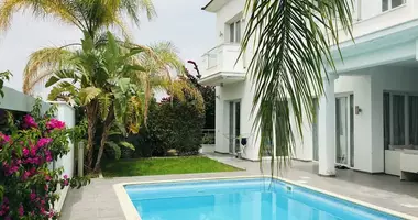 Villa 5 Zimmer mit Meerblick, mit Schwimmbad, mit Erste Küstenlinie in St. Tychon Community, Cyprus