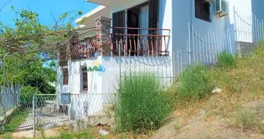 3 bedroom house in Sutomore, Montenegro