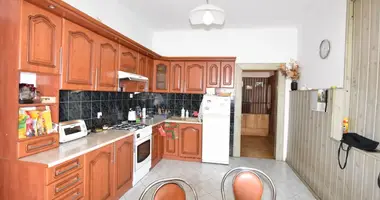 Дом в Варшава, Польша