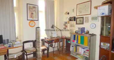 2 room apartment in Budapest, Hungary