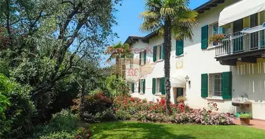 Villa 5 habitaciones en Moniga del Garda, Italia