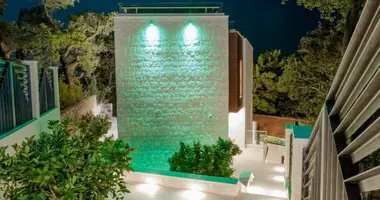 Villa  mit Schwimmbad, mit Wi-Fi in Katun-Rezevici, Montenegro