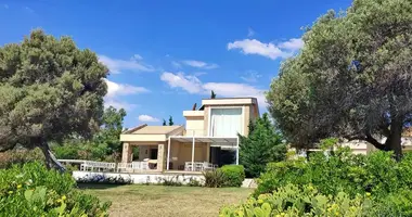 4 bedroom house in Pyrgadikia, Greece