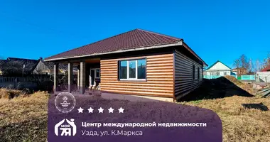 Casa en Uzda, Belarús