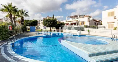 2 bedroom house in Torrevieja, Spain