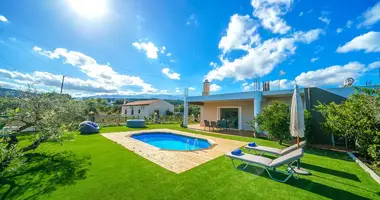Villa 3 bedrooms in Τsikoliana, Greece