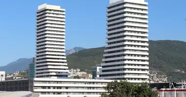 Apartamento 2 habitaciones con balcón, con airea acondicionado, con vistas a las montañas en Niluefer, Turquía