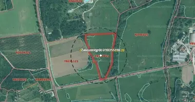 Unique Investment Opportunity: Prime Resort Land Adjacent to Thermal Spa in Western Hungary dans Zalaszentgrot, Hongrie