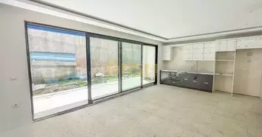 Dúplex 2 habitaciones con la piscina, con sauna, con  gimnasio en Mahmutlar, Turquía