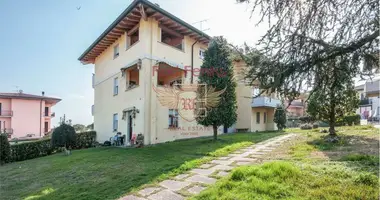 Apartamento 4 habitaciones en Desenzano del Garda, Italia