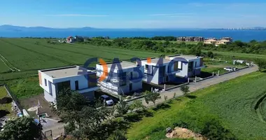 Dom 4 pokoi w Pomorie, Bułgaria