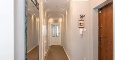 Mieszkanie 3 pokoi w Poznań, Polska